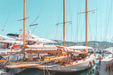 "Luxurious Yachts An…" başlıklı Fotoğraf Radu Bercan tarafından, Orijinal sanat, Dijital Fotoğrafçılık