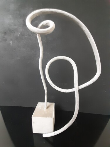 Escultura titulada "le poussin" por Ramil Dayanov, Obra de arte original, Cemento