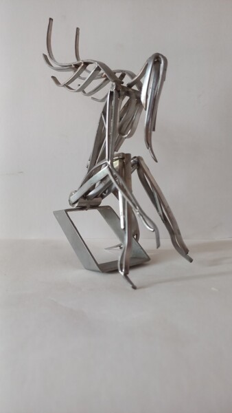 Skulptur mit dem Titel "Wings of an angel" von Ranil Sugathapala, Original-Kunstwerk, Edelstahl