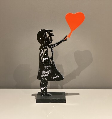 Sculpture titled "BANKSYWOOD coeur lo…" by Ravi, Original Artwork, Acrylic