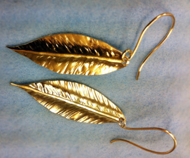 Design titled "leaf Gold earings" by Ravid Wolff, Original Artwork
