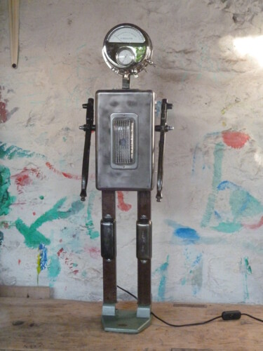Escultura titulada "ROBOT - OSCILLO -" por Leferailleur02, Obra de arte original, Metales