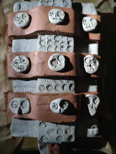 Rzeźba zatytułowany „Nove Face” autorstwa Reiner Poser, Oryginalna praca, Ceramika