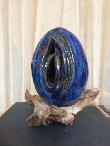 Sculpture titled "eclosion" by Remy Bolet, Original Artwork, Ceramics