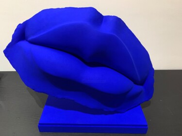 Sculpture titled "Sensual Lips Blue" by René Rikkelman, Original Artwork, Resin