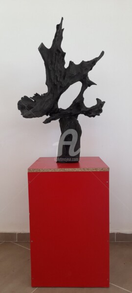 Skulptur mit dem Titel "remi" von Revaz Verulidze, Original-Kunstwerk, Holz