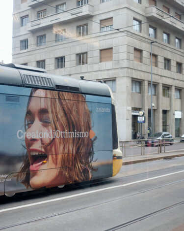 摄影 标题为“milano in tram” 由Roberto Ferrero, 原创艺术品, 数码摄影