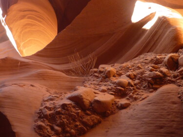 Photography titled "Antelope Canyon 10" by Roche Marie T., Original Artwork, Digital Photography Mounted on Cardboard