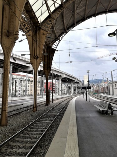 Fotografia intitolato "Gare" da Roland Guyomard, Opera d'arte originale, Fotografia digitale