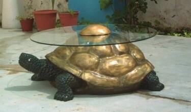 Escultura titulada "Mesa tortuga" por Salvador Nadal, Obra de arte original