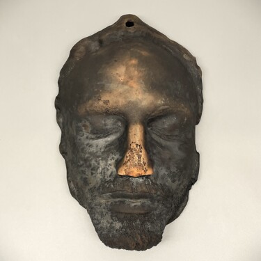 Скульптура под названием "Maske #2" - Saman Hamidian, Подлинное произведение искусства, Керамика
