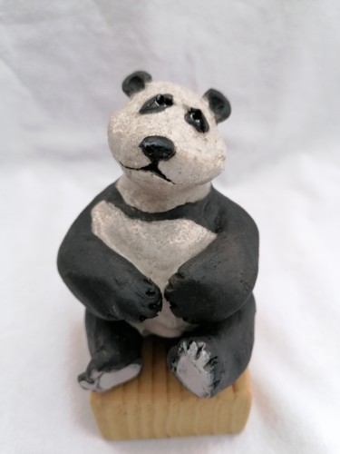 Sculpture titled "Panda timide" by Sandrine De Zorzi, Original Artwork, Clay