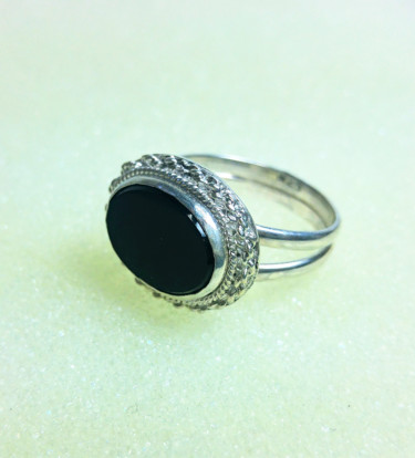 Design intitulada "Onyx Ring" por Sapir Gelman, Obras de arte originais, Objetos