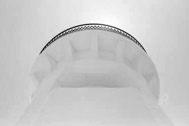 Fotografie mit dem Titel "Lighthouse - Seal R…" von Scott Gregory Banner, Original-Kunstwerk, Analog Fotografie