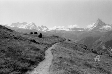 Fotografie getiteld "Monte Rosa and Matt…" door Scott Gregory Banner, Origineel Kunstwerk, Film fotografie