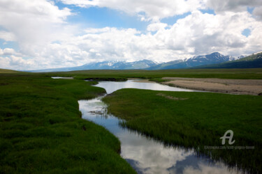 "River valley and mo…" başlıklı Fotoğraf Scott Gregory Banner tarafından, Orijinal sanat, Dijital Fotoğrafçılık