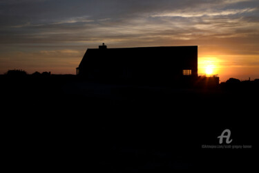 Fotografia intitolato "Stone cottage at su…" da Scott Gregory Banner, Opera d'arte originale, Fotografia digitale