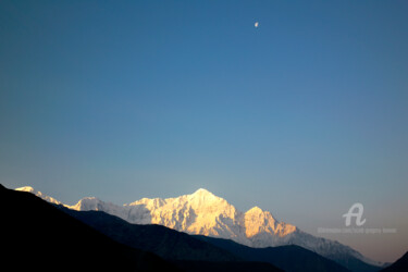 Fotografia zatytułowany „Nilgiri Himal and t…” autorstwa Scott Gregory Banner, Oryginalna praca, Fotografia cyfrowa