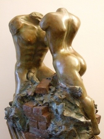 Sculpture intitulée "v de victoire" par Leonor Luis, Œuvre d'art originale