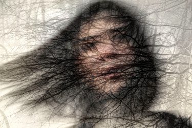 Фотография под названием "the hurricane insid…" - Serra Mubeccel Gulturk, Подлинное произведение искусства, Цифровая фотогра…
