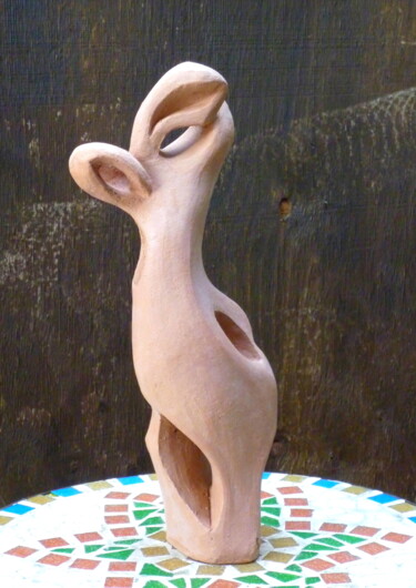 Скульптура под названием "FEMME ORCHIDEE Terr…" - Sonia Mandel, Подлинное произведение искусства, Терракота