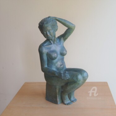 Sculpture titled "Sereine" by Sophie Laurent Lazinier, Original Artwork, Terra cotta