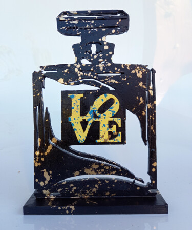 Sculptuur getiteld "SPACO Five LOVE Cha…" door Spaco, Origineel Kunstwerk, Hars