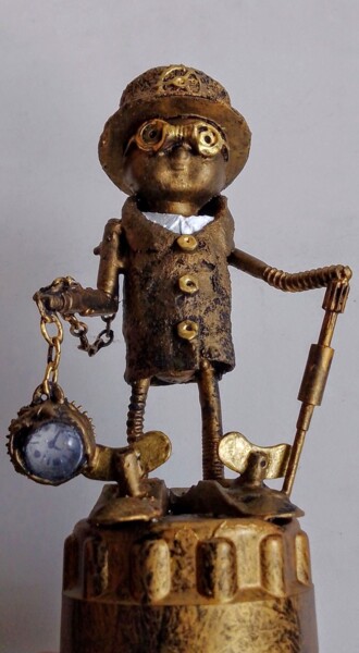 Scultura intitolato "Watchmaker figurine…" da Steampunker_ukraine, Opera d'arte originale, Metalli