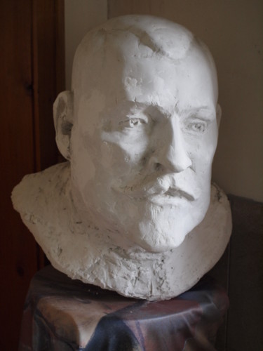 Скульптура под названием "Great grandfather" - Petar Ivanov, Подлинное произведение искусства, Гипс