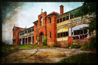 Fotografia intitolato "Abandoned Orphanage" da Stuart Row, Opera d'arte originale