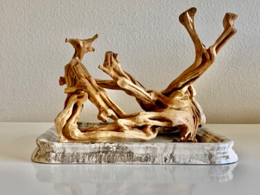 Sculpture intitulée "Terpsichorean See-S…" par Suzy Martin, Œuvre d'art originale, Bois