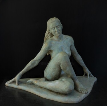 Skulptur mit dem Titel "ASANA" von Sylvie Bourély (SB), Original-Kunstwerk, Ton