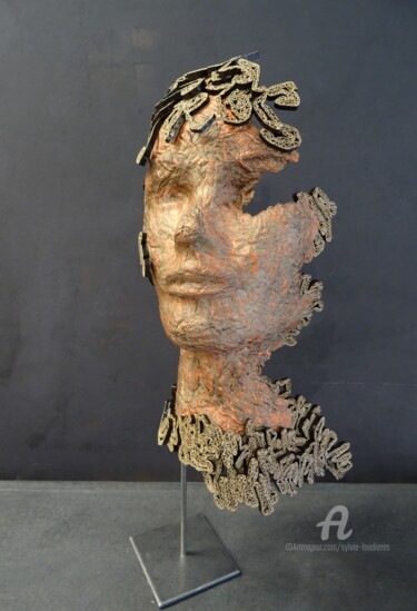 Sculpture intitulée ""Leila"" par Sylvie Loudieres, Œuvre d'art originale, Papier