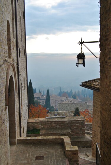 제목이 "Assisi's Alleys 2"인 사진 Tati Roliveira로, 원작, 조작되지 않은 사진