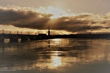 Photographie intitulée "Bordeaux rive droite" par Tc.Photographie, Œuvre d'art originale, Photographie numérique