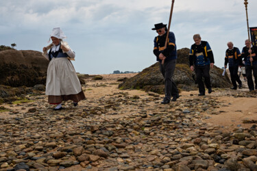 Photography titled "Carantec, le pardon…" by Thierry Martin, Original Artwork, Digital Photography