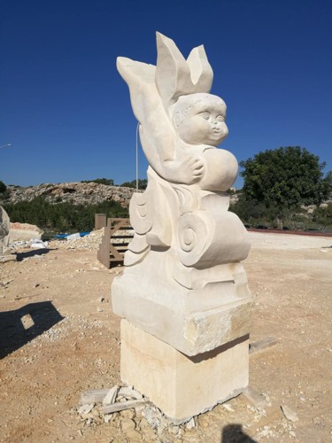 Skulptur mit dem Titel "Angel,s game" von Tigran Harutyunyan, Original-Kunstwerk, Stein