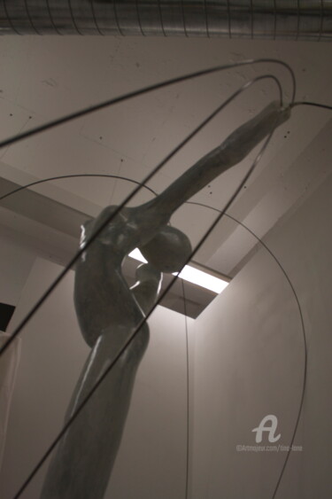 Escultura intitulada "Potential Energy" por Tina Lane, Obras de arte originais