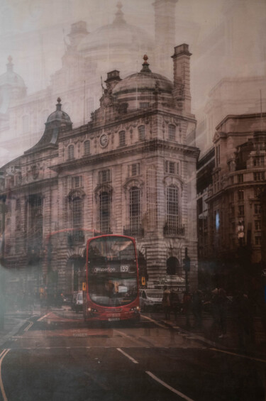 Painting titled "Title "London"" by Tomoya Nakano, Original Artwork, Digital Photography Mounted on Wood Panel