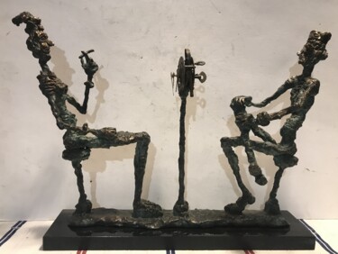 Sculptuur getiteld "Debate about old ti…" door Erno Toth, Origineel Kunstwerk, Bronzen