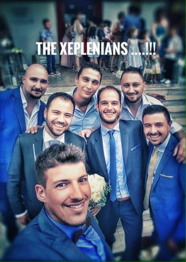 Φωτογραφία με τίτλο "The "XEPLENIANS"" από Manos Kastanakis, Αυθεντικά έργα τέχνης