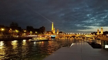 Photography titled "Seine Cruise 16" by Troy Wilson-Ripsom, Original Artwork, Digital Photography