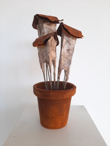 Escultura titulada "Ölümlü Dünya Çiçeği" por Uğur Ömer Pekince, Obra de arte original, Metales
