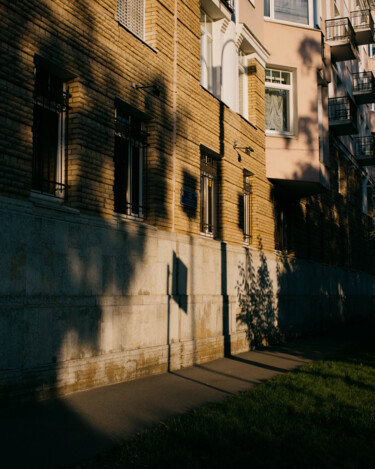 Fotografía titulada "Street photo in Sai…" por Valeria Nikitina, Obra de arte original, Fotografía digital