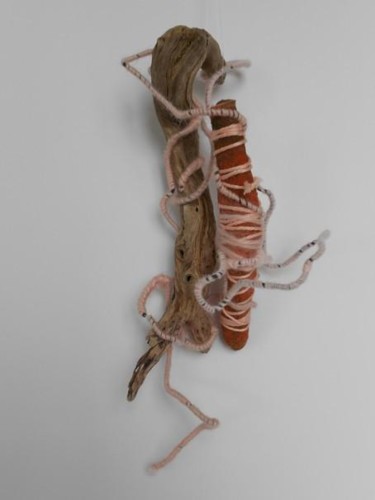 雕塑 标题为“Esprits racines 60…” 由Valérie Thévenot, 原创艺术品, 混合媒体