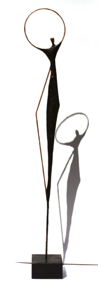 Sculpture titled "Grande femme géomét…" by Vanessa Renoux, Original Artwork, Paper