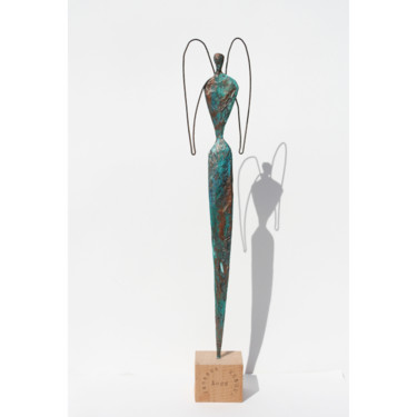 Sculpture intitulée "Ange gardien en pap…" par Vanessa Renoux, Œuvre d'art originale, Papier