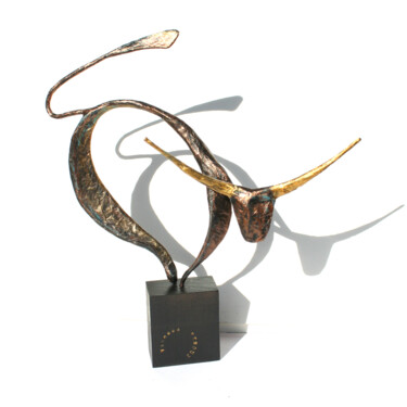 Escultura titulada ""Cornes d'or" Sculp…" por Vanessa Renoux, Obra de arte original, Papel