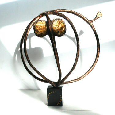 「Pachy ball, éléphan…」というタイトルの彫刻 Vanessa Renouxによって, オリジナルのアートワーク, 紙