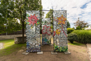 Sculpture titled "Installation made o…" by Veronika Posta, Original Artwork, Mosaic